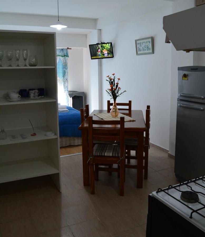 Acogedor Monoambiente Con Parking Apartment เนวเก็น ภายนอก รูปภาพ