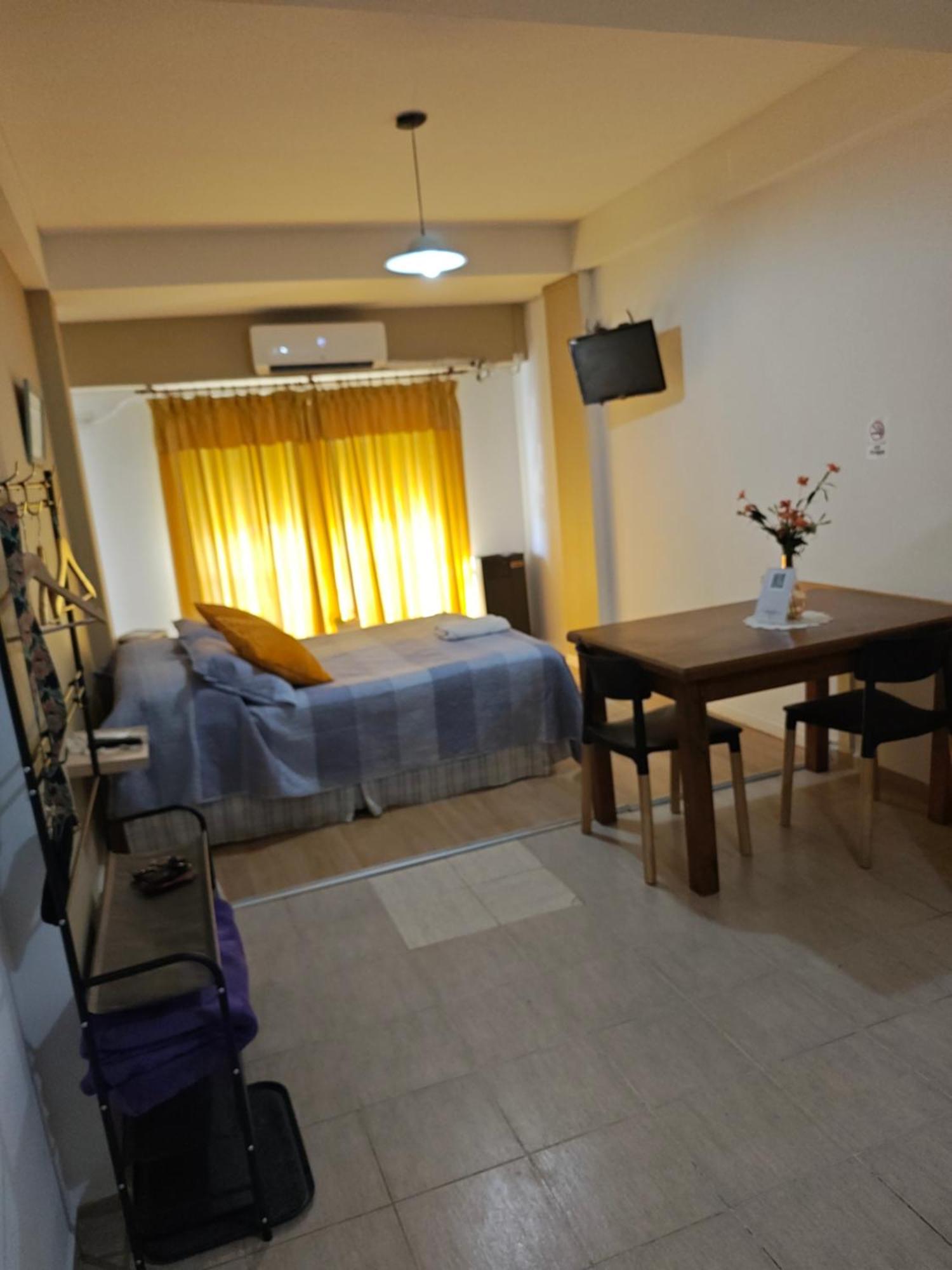 Acogedor Monoambiente Con Parking Apartment เนวเก็น ภายนอก รูปภาพ
